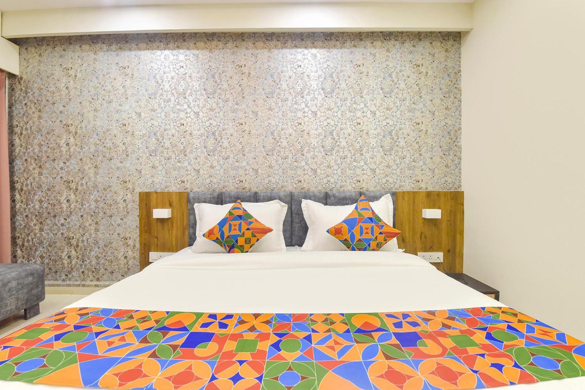 אינדורה Fabhotel The Max Glory מראה חיצוני תמונה