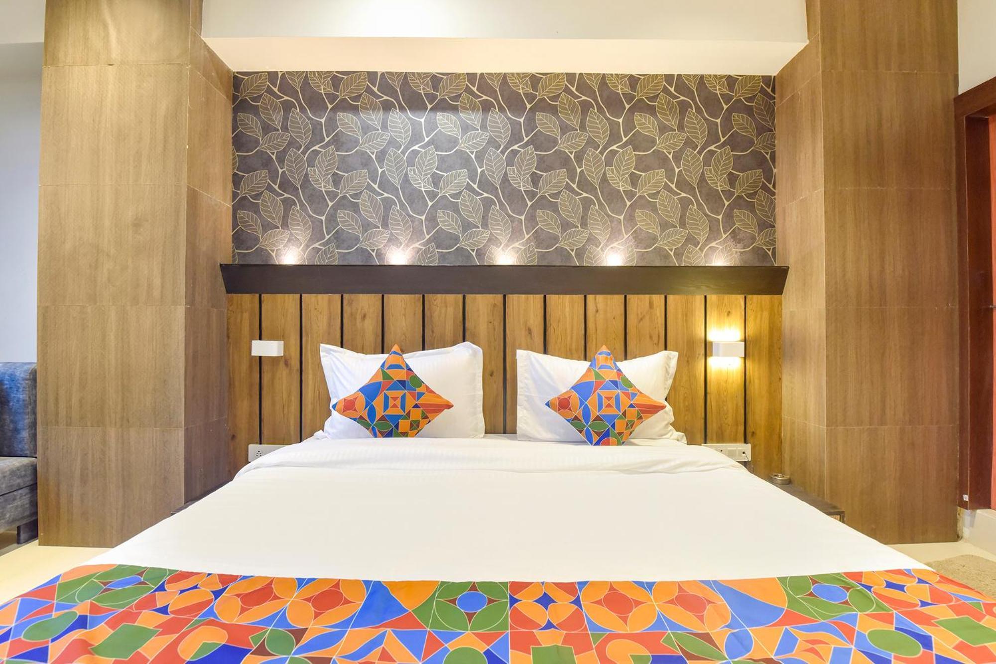 אינדורה Fabhotel The Max Glory מראה חיצוני תמונה