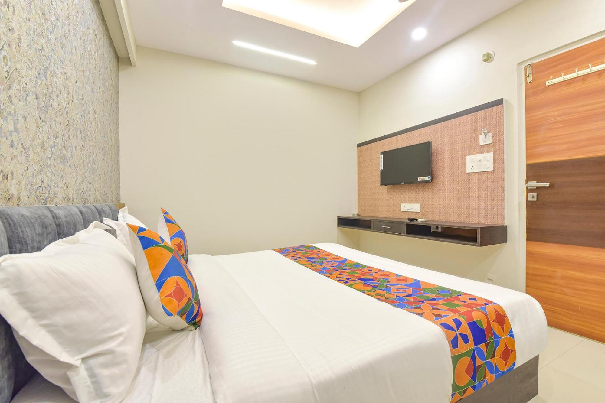 אינדורה Fabhotel The Max Glory מראה חיצוני תמונה